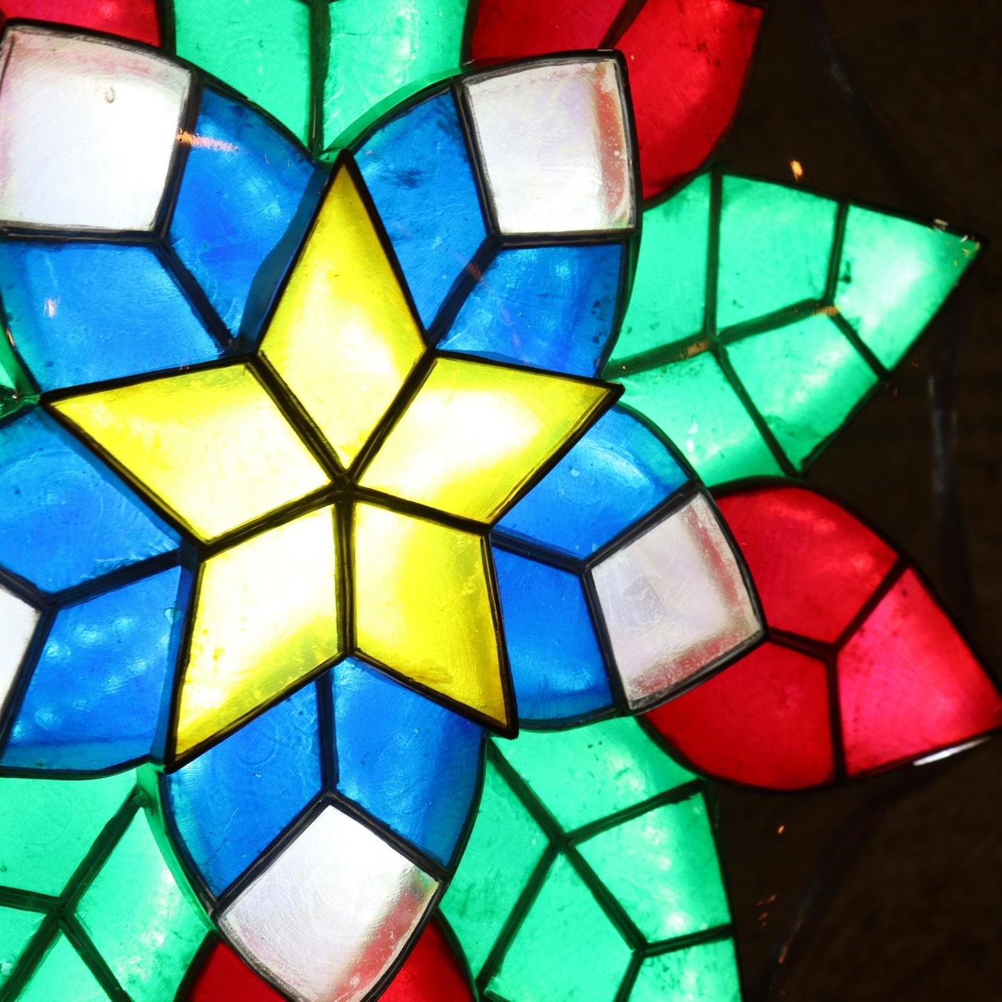 Parol "Paskong Pinoy" Capiz Lantern
